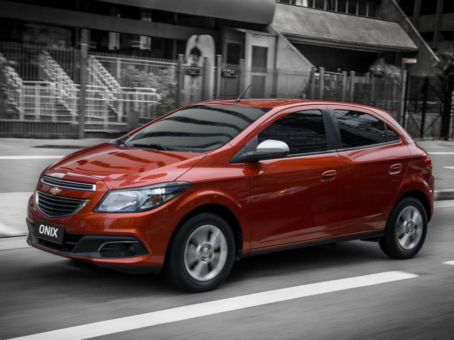  Chevrolet Onix Lollapalooza 2014 года  (фото 11 из 27)